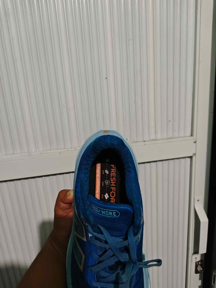 New Balance More v5 photo 3