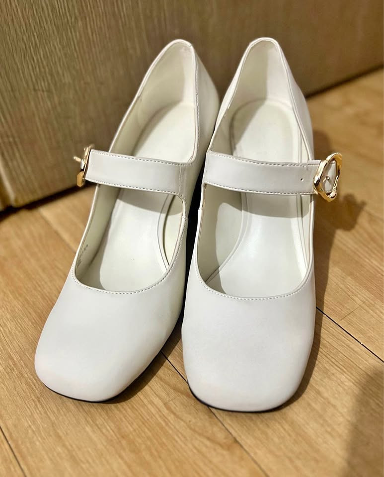 Charles and Keith Mary Jane Shoes photo 2