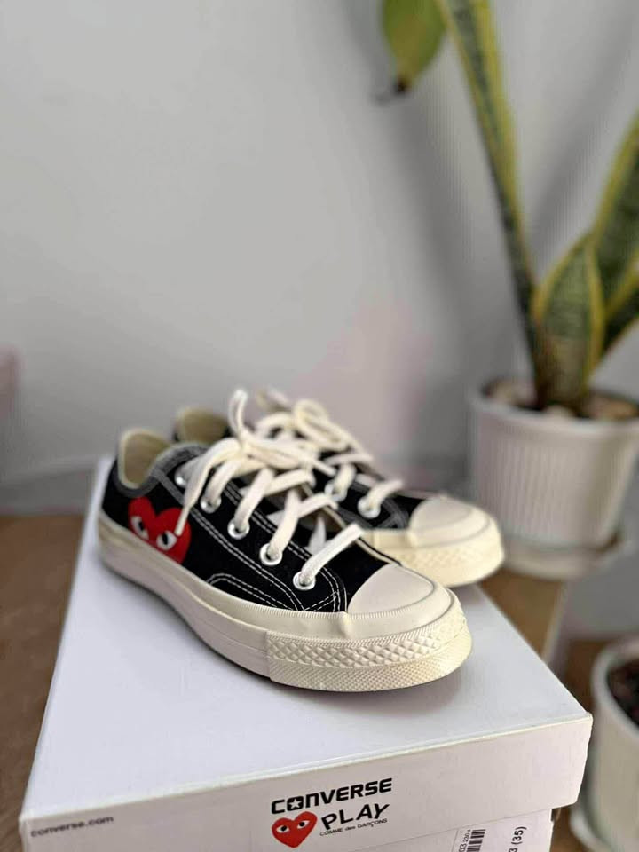 Original Converse CDG low