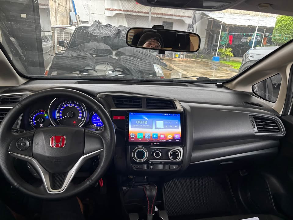 2016 Honda jazz photo 4