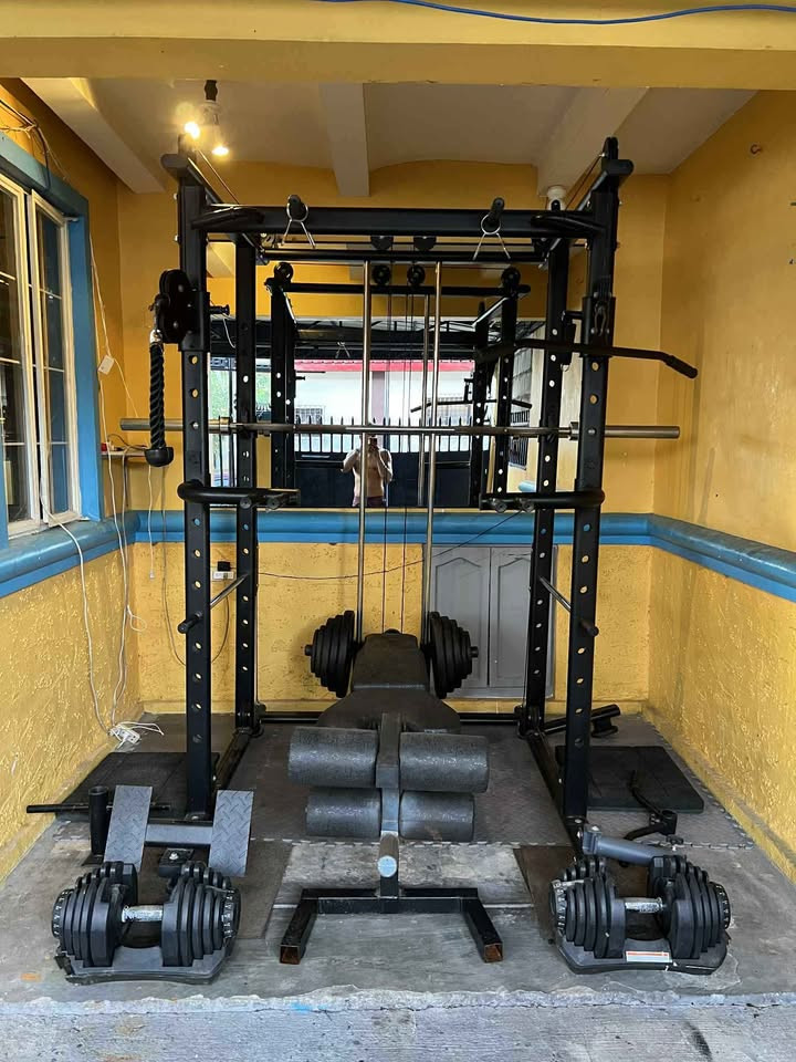 GYM EQUIPMENT (ALL IN) photo 3