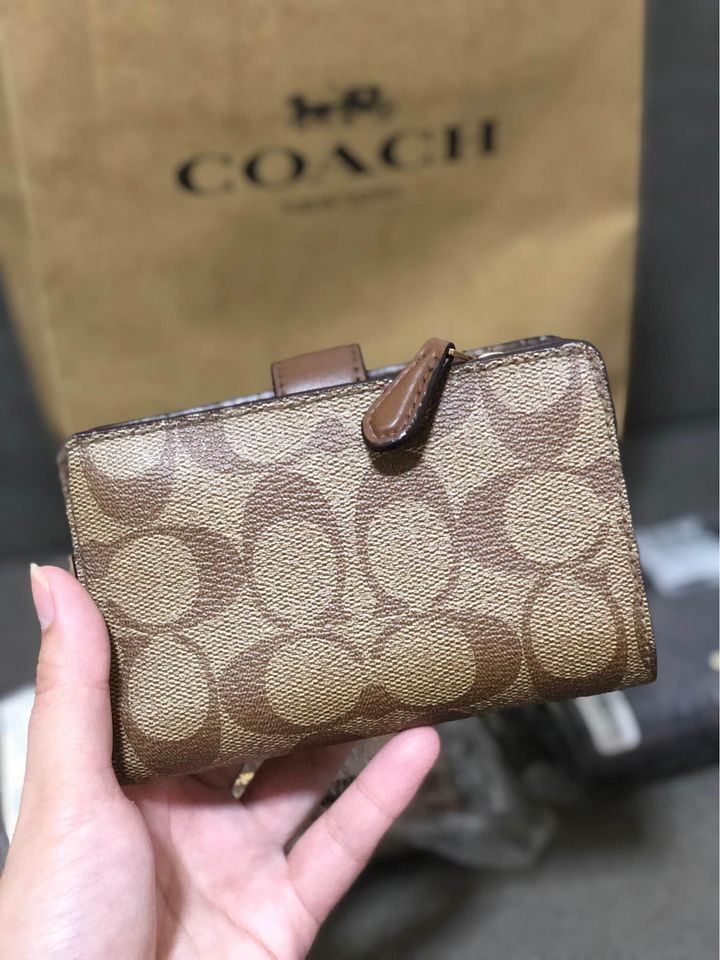 Authentic Coach Wallet photo 4