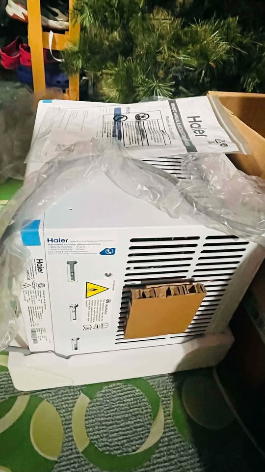 haier window type aircon photo 3