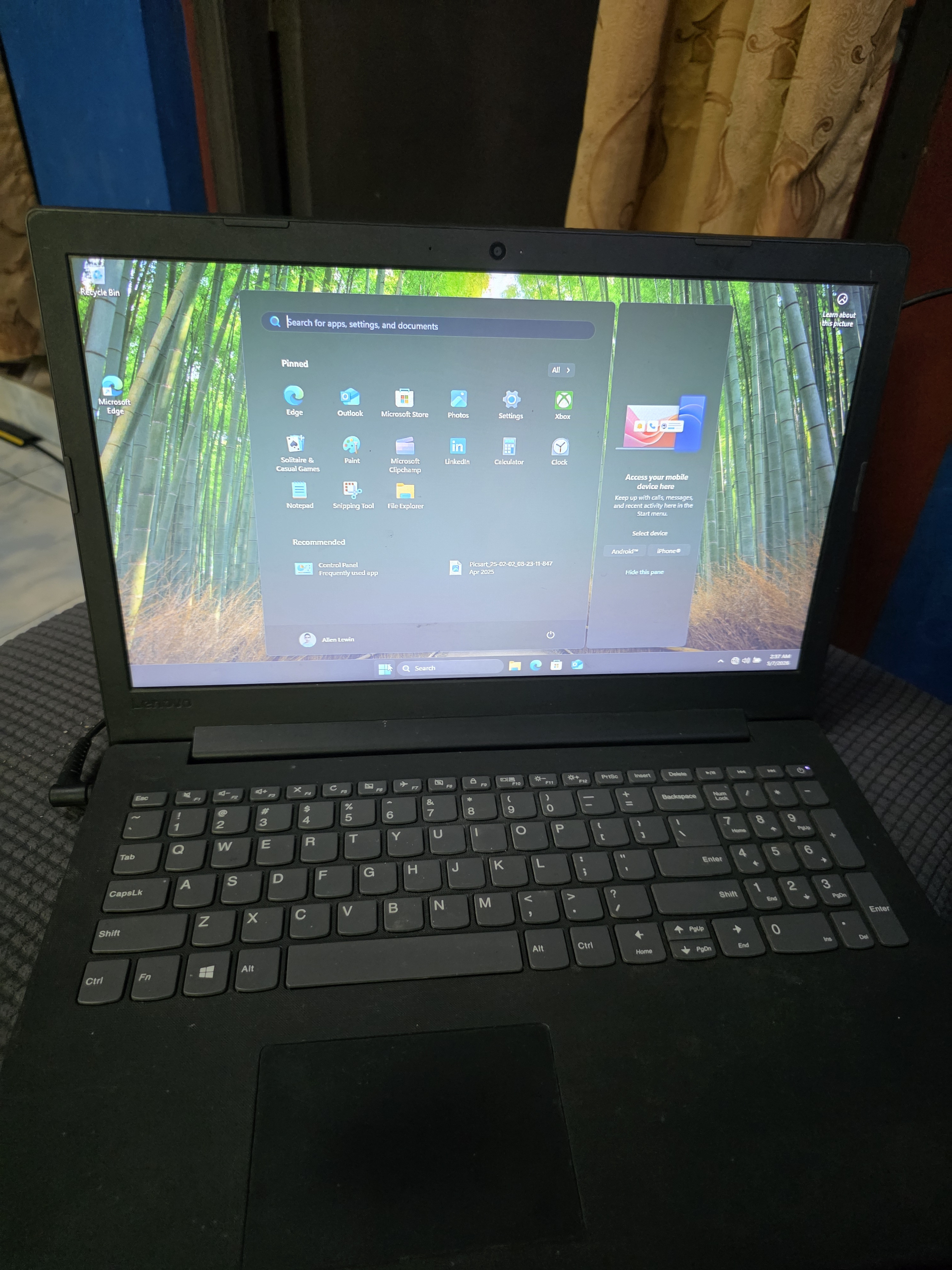 Lenovo Laptop