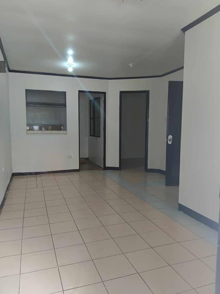 HOUSE & LOT FOR SALE photo 3