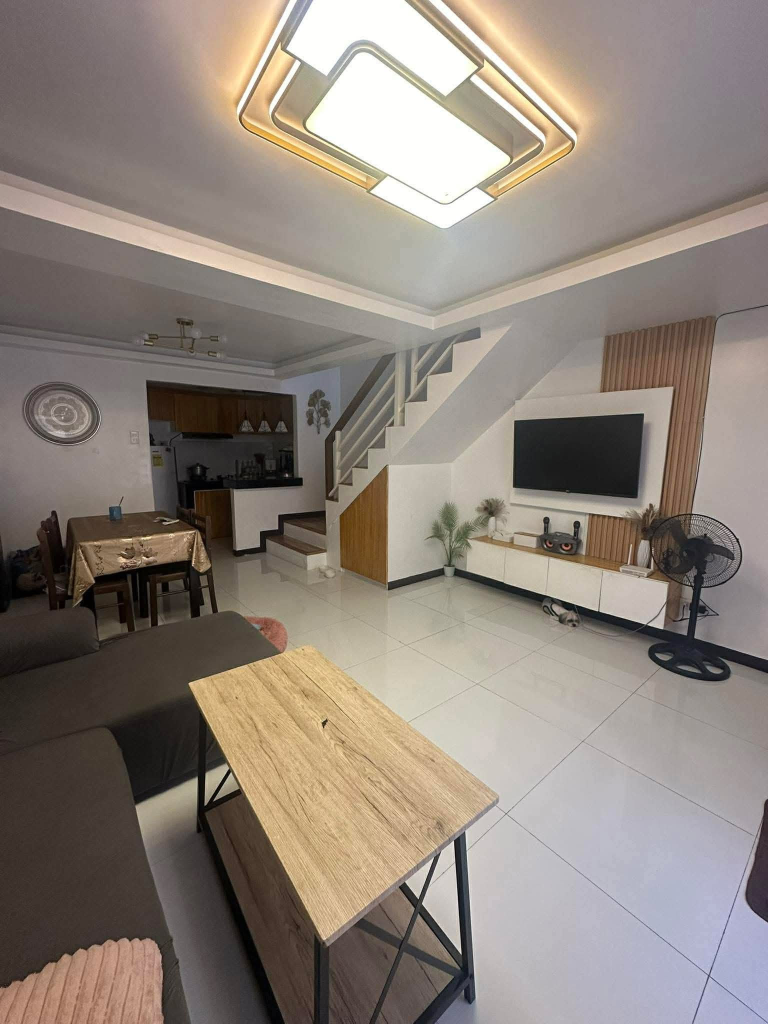 Deca Homes Townhouse photo 3