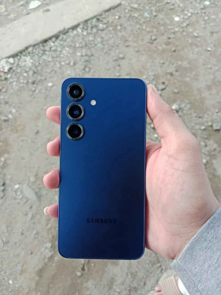 Samsung S25 512GB photo 3