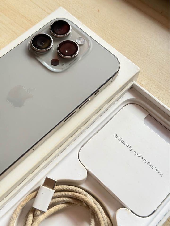 IPHONE 15 PRO photo 3