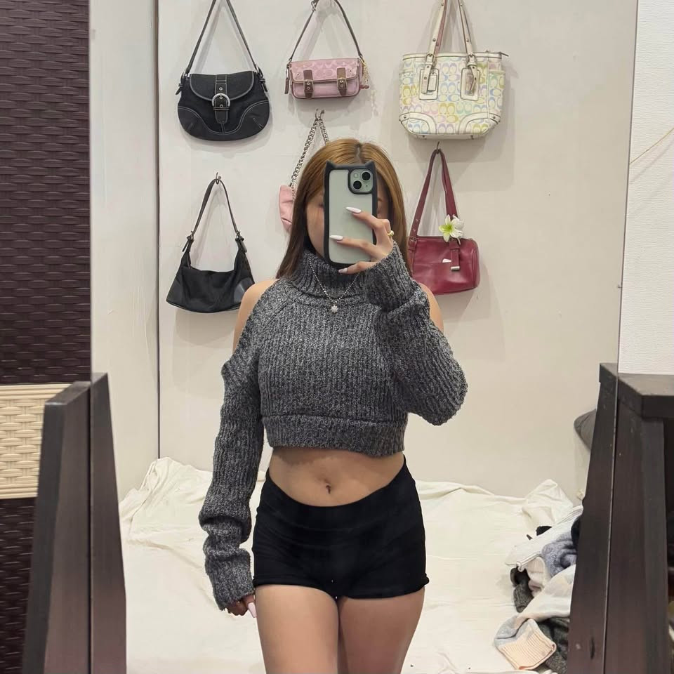Sweater Weather photo 4