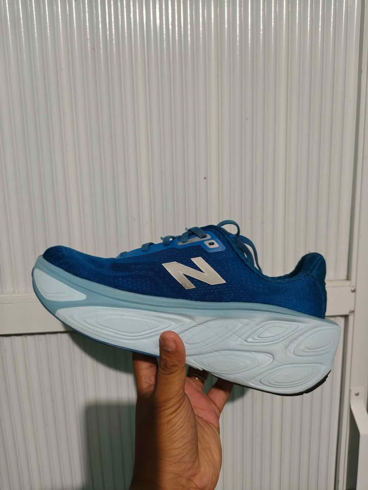 New Balance More v5 photo 2