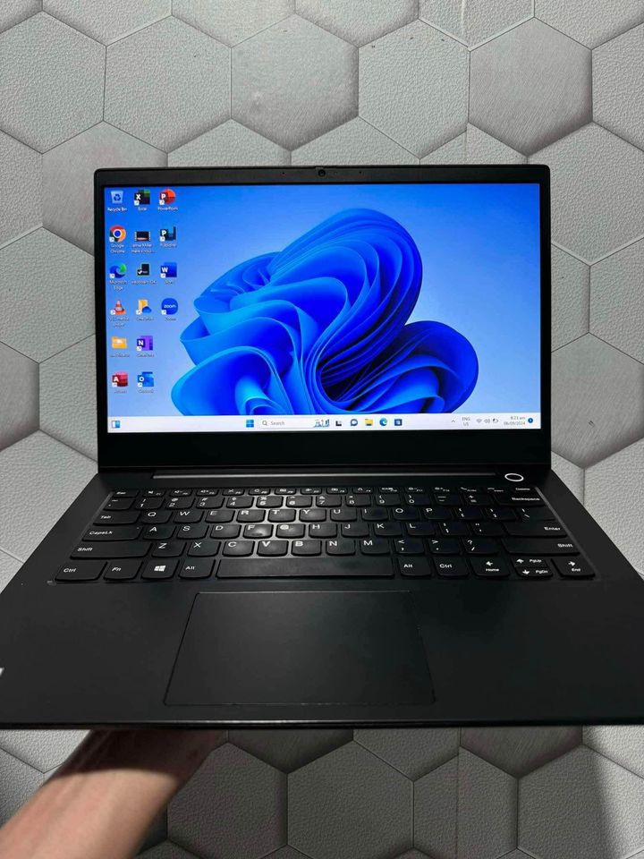 Lenovo i7 10thGen photo 3
