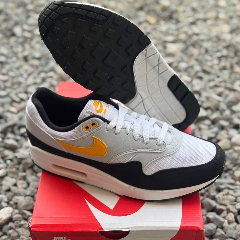 Men’s Airmax 1 University Gold Oregon photo 2