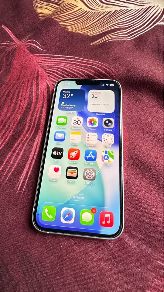 iPhone 14 photo 2
