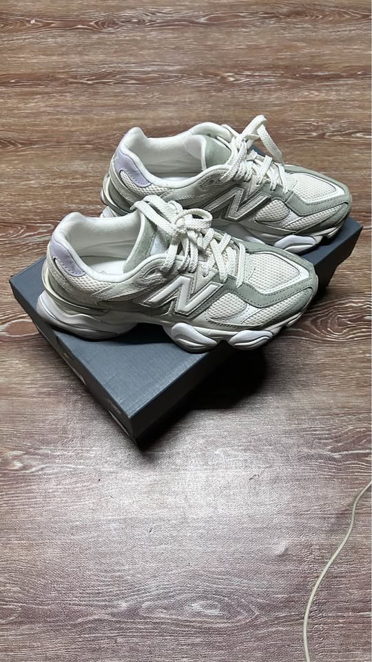 New Balance 9060 US 5 mens