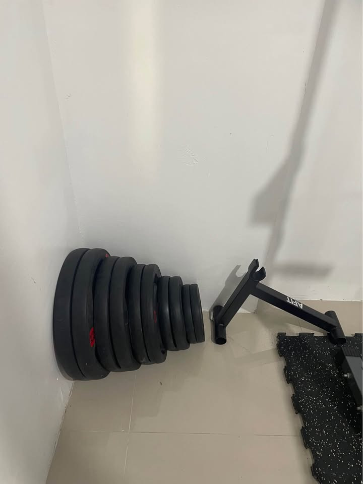 Complete Home Gym Setup photo 3